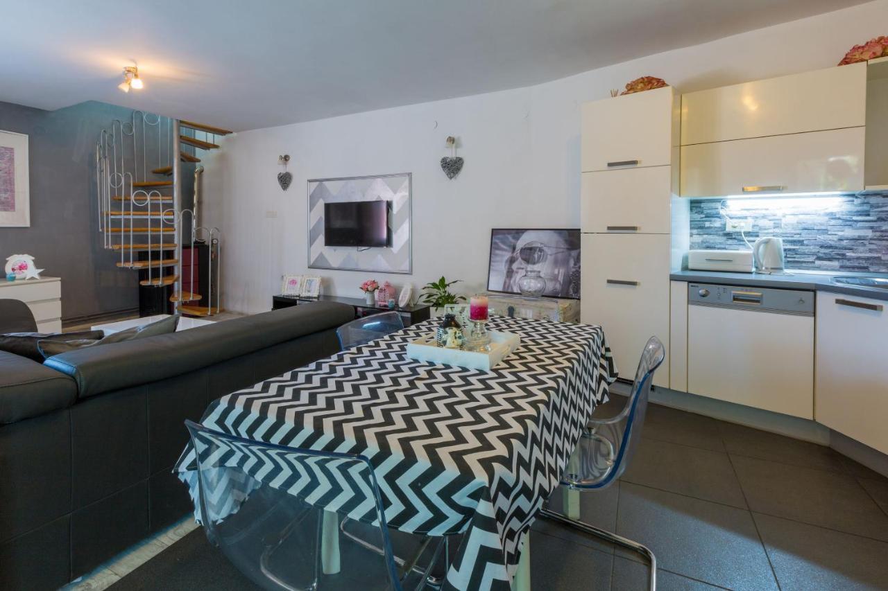 Apartments Kalla ツリクヴェニツァ エクステリア 写真