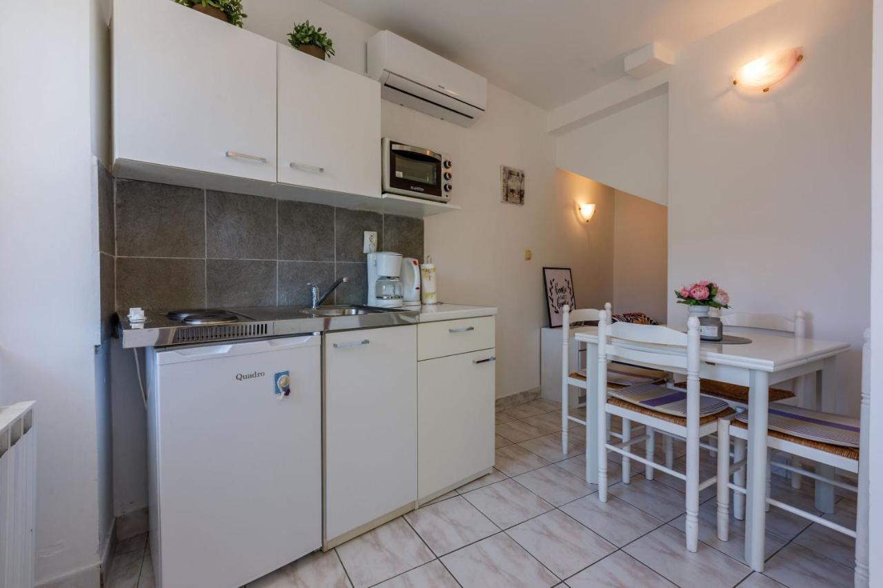 Apartments Kalla ツリクヴェニツァ エクステリア 写真