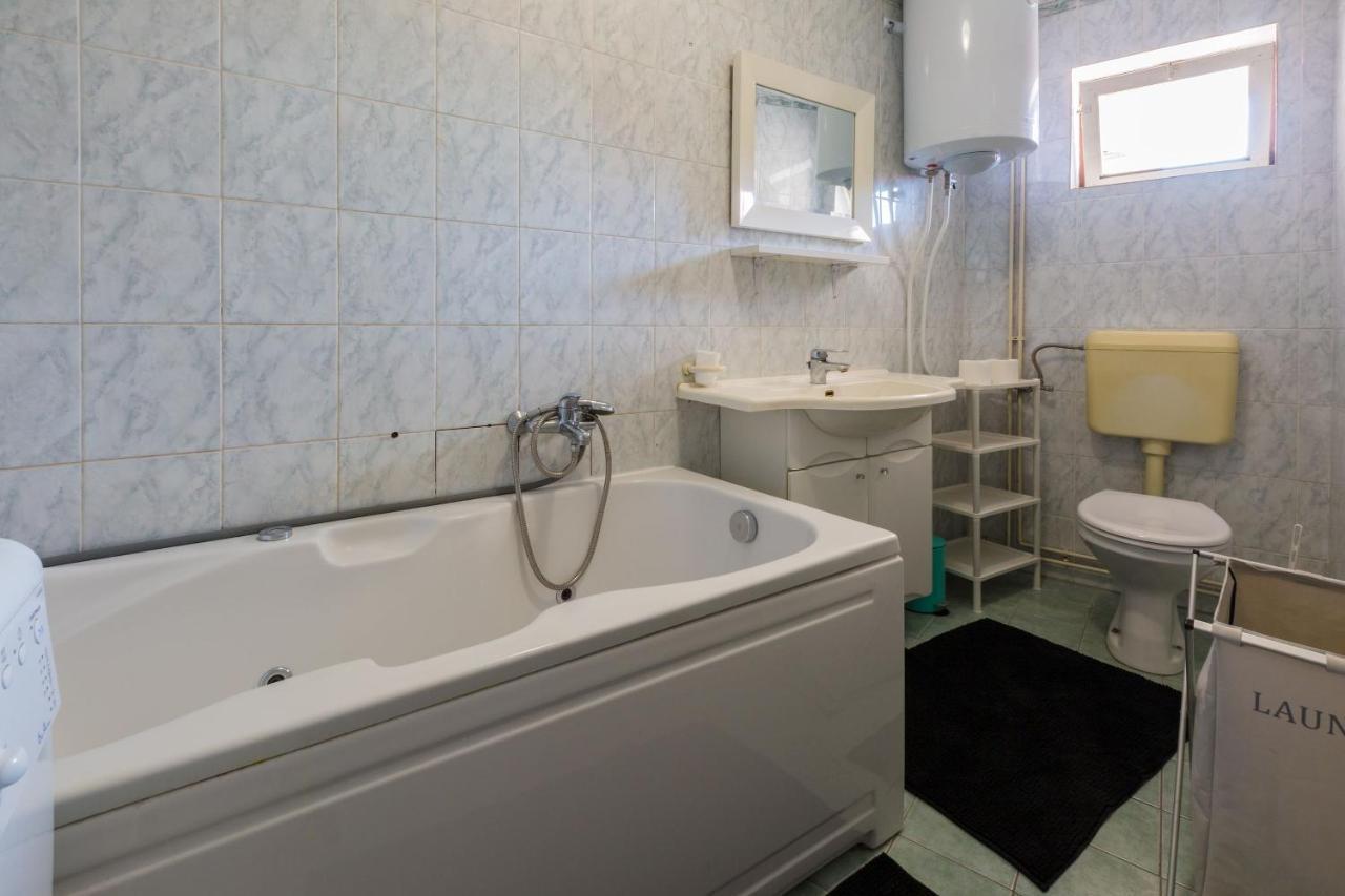 Apartments Kalla ツリクヴェニツァ エクステリア 写真